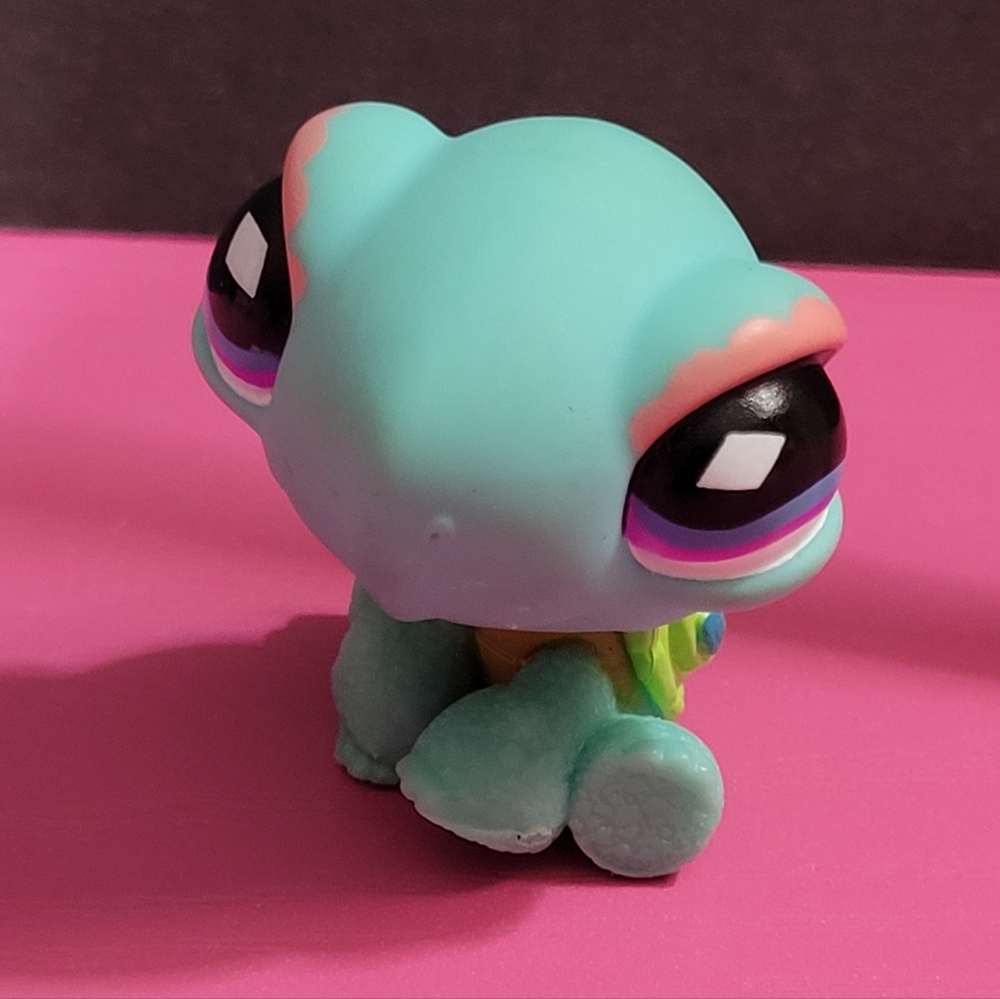 Hasbro Littlest Pet Shop Turtle #522 (0329)